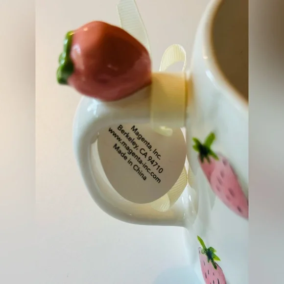 NEW! RAE DUNN Berry Happy Mug NWT Strawberry Kitchen Coffee Collectors - Picture 7 of 10